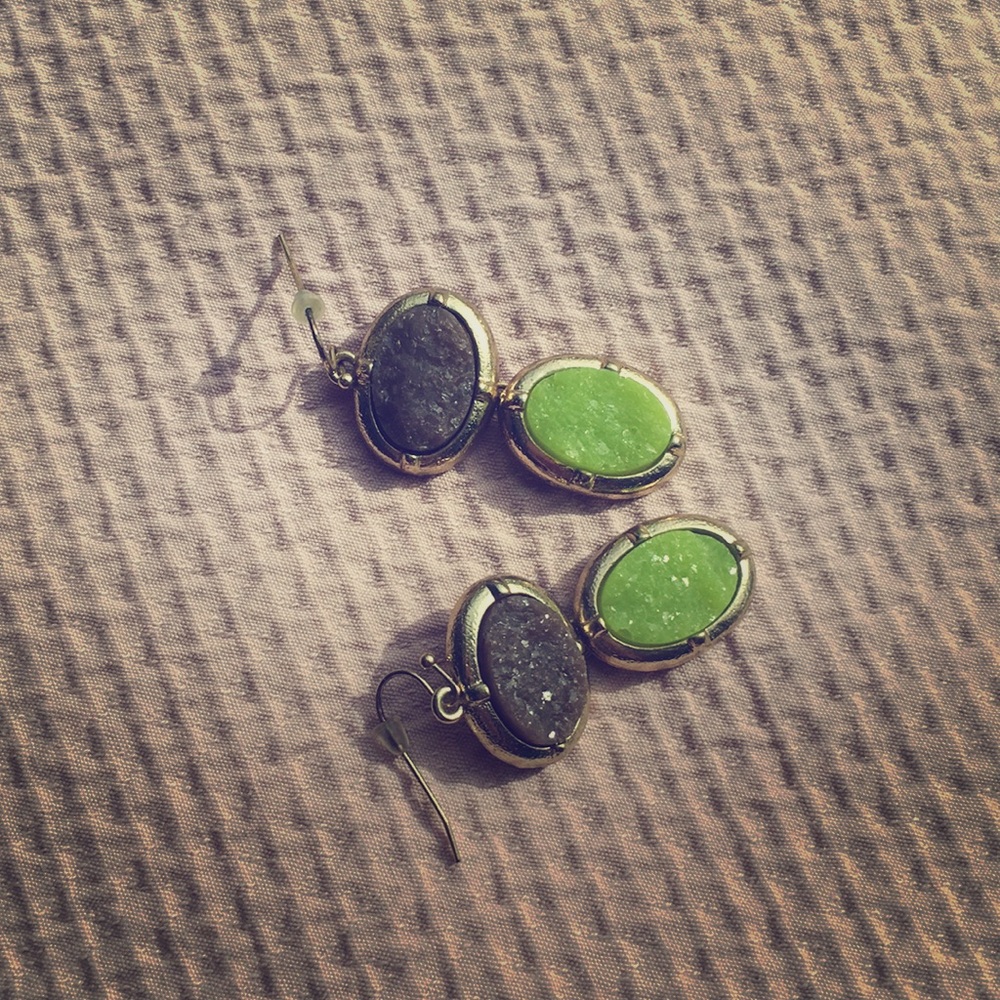 Stone drop earrings